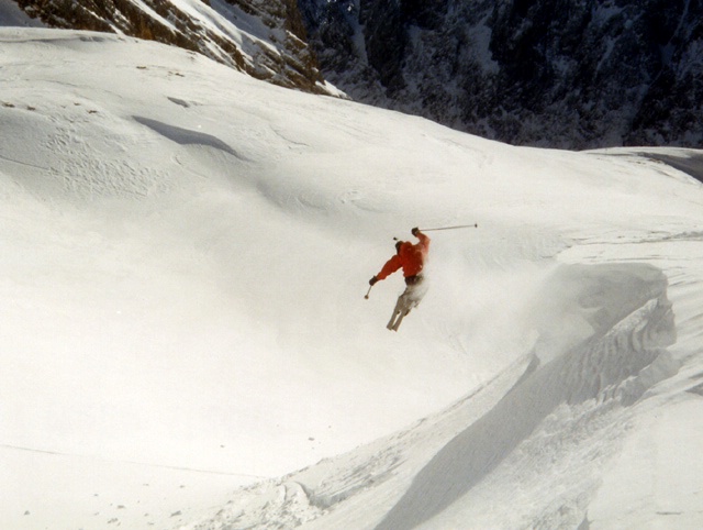 Telemarker: Peter Hutzler <br> Foto: Micha Ewald <br> Location: Zugspitze <br> Date: March 2000