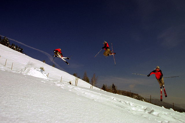 Telemarker: Micha Ewald <br> Foto: Peter Hutzler <br> Location: Wallgau, Germany <br> Date: February 2005