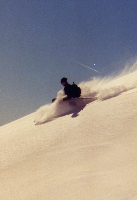 Telemarker: Peter Hutzler <br> Foto: Micha Ewald <br> Location: Zugspitze <br> Date: March 2000