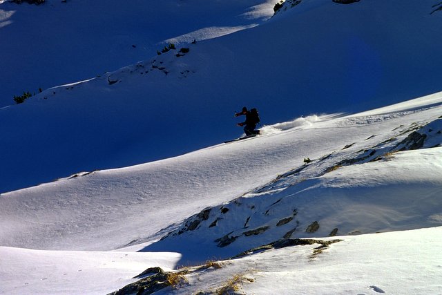 Telemarker: Peter Hutzler <br> Foto: Micha Ewald <br> Location: Alpspitze, Germany <br> Date: Jan 2005