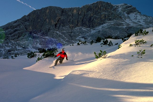 Telemarker: Micha Ewald <br> Foto: Peter Hutzler <br> Location: Alpspitze, Germany <br> Date: Jan 2005