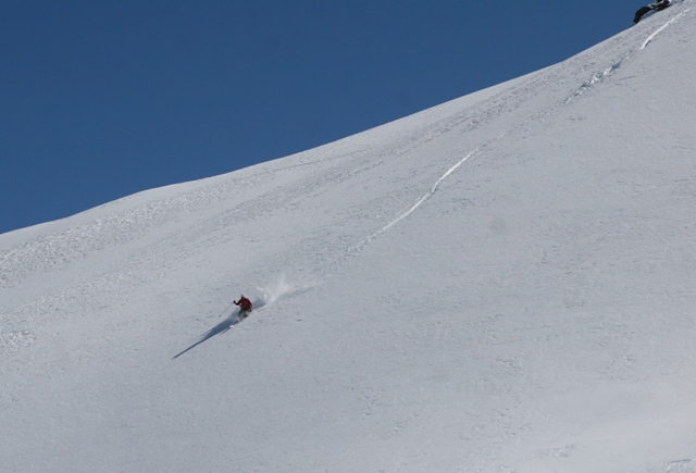 Telemarker: Michael Ewald <br> Foto: Staffan Sahlin <br>Freeheeling virgin powder close to the Jakobshorn, Switzerland - March 2007