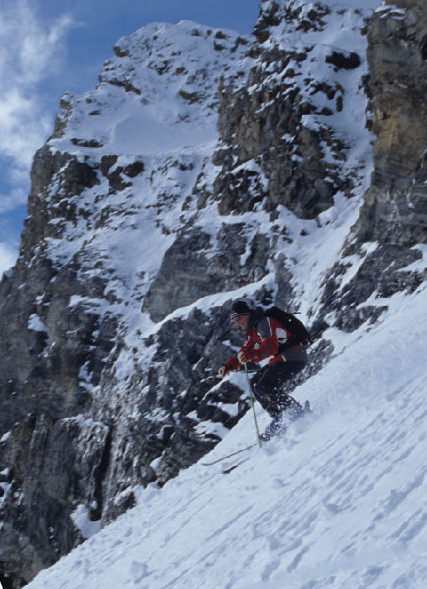 Skier: Peter Hutzler <br> Foto: Micha Ewald <br> Location: Hintertux, Austria <br> Date: Oct 2005
