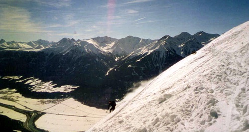 Telemarker: Peter Hutzler <br> Foto: Martin Hfler <br> Location: Hohe Munde <br> Date: Feb 2003