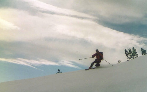 Telemarker: Peter Hutzler <br> Foto: Philipp Hartmann <br> Location: Hohe Kiste <br> Date: Feb 2002