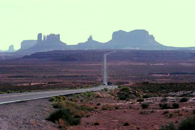 Foto: Micha Ewald <br> Location: Monument Valley, AZ, USA <br> Date: September 2002